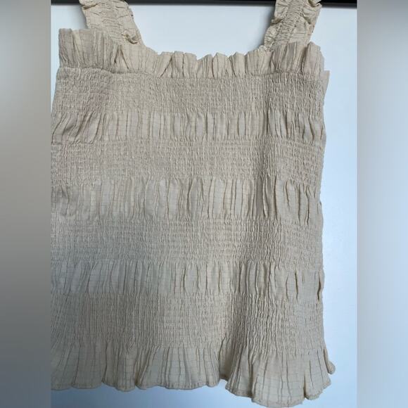 Astr The Label Twiggy Smocked Top Size Small - Picture 8 of 14